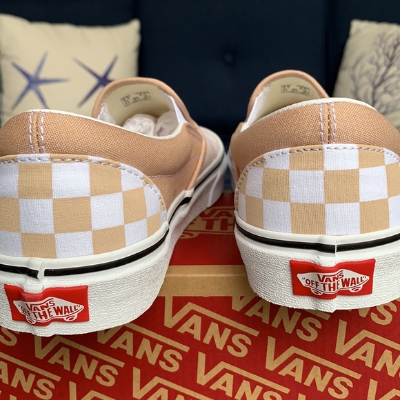 Vans WMNS Classic Slip-On (Checkerboard) Frappe/True White 
VN0A38F7QC0
sneakers - Picture 14 of 16